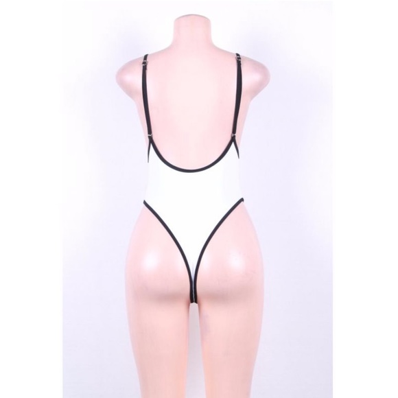 ✨✨ONE PIECE SWIMWEAR✨✨ - Picture 4 of 4